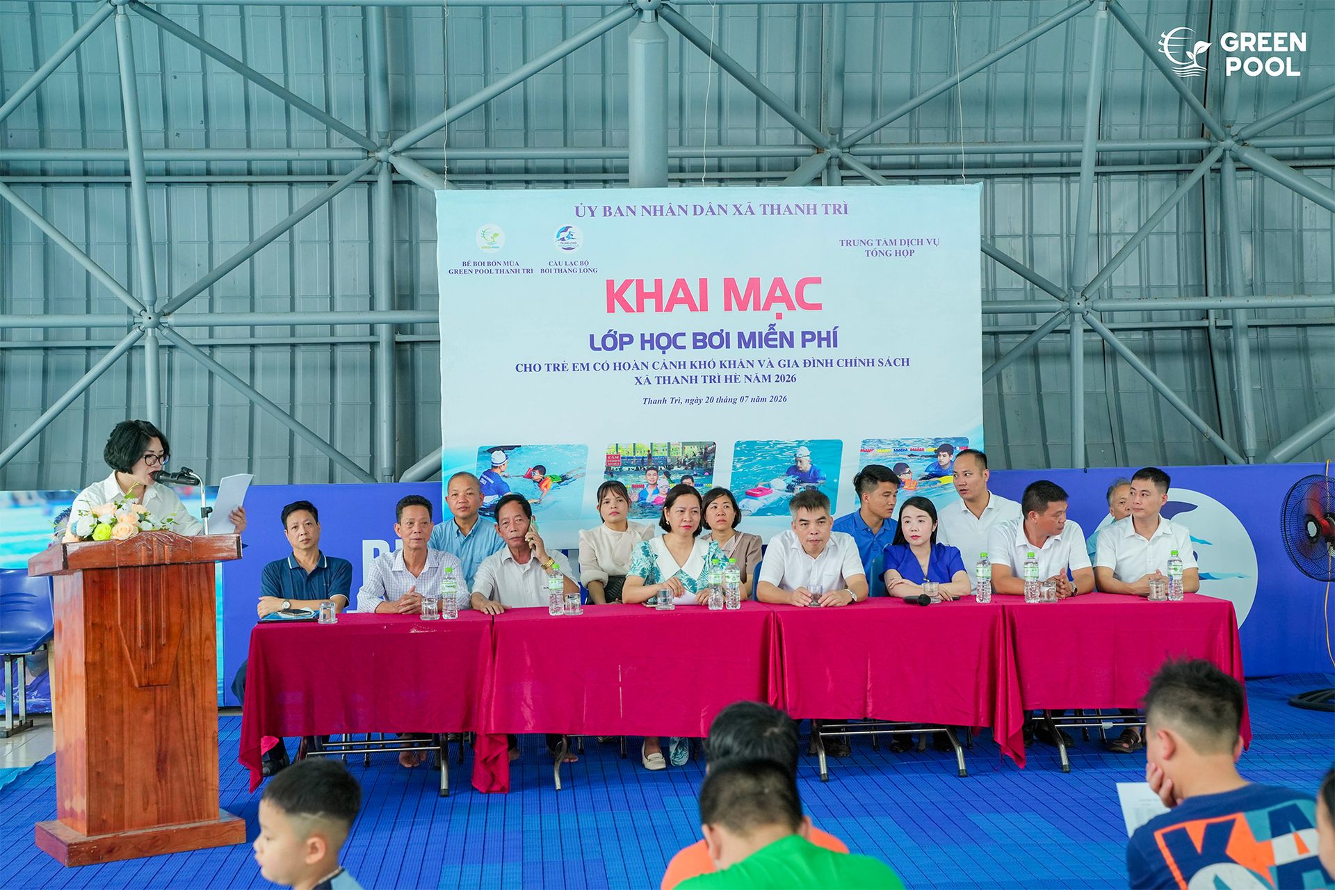 KHAI GIẢNG LỚP HỌC BƠI MIỄN PHÍ CHO HƠN 60 TRẺ EM CÓ HOÀN CẢNH KHÓ KHĂN TẠI XÃ THANH TRÌ